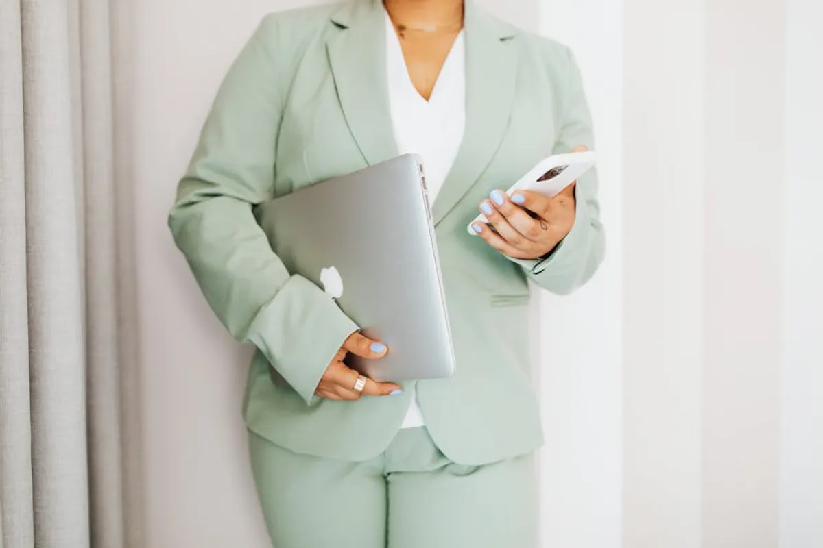 Nadine Caridi and the Culture of Viral Online Interest